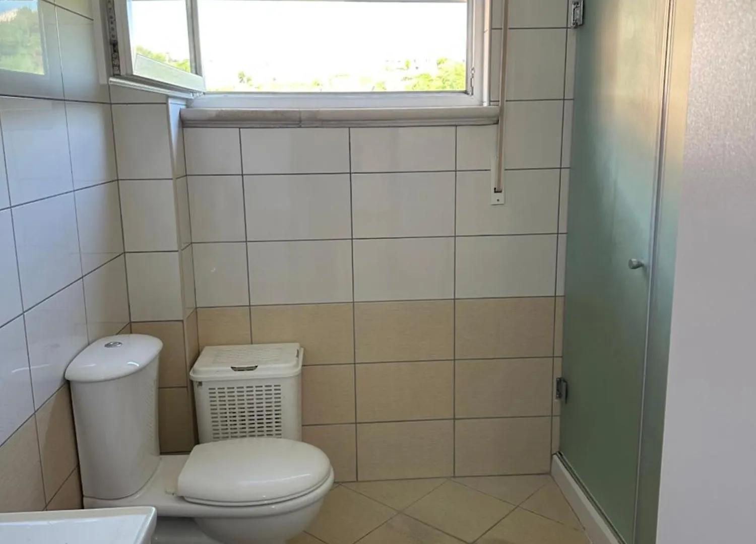 Exelent Bnb - Orange Home Shkembi Kavajes Durres 0*,  Albania