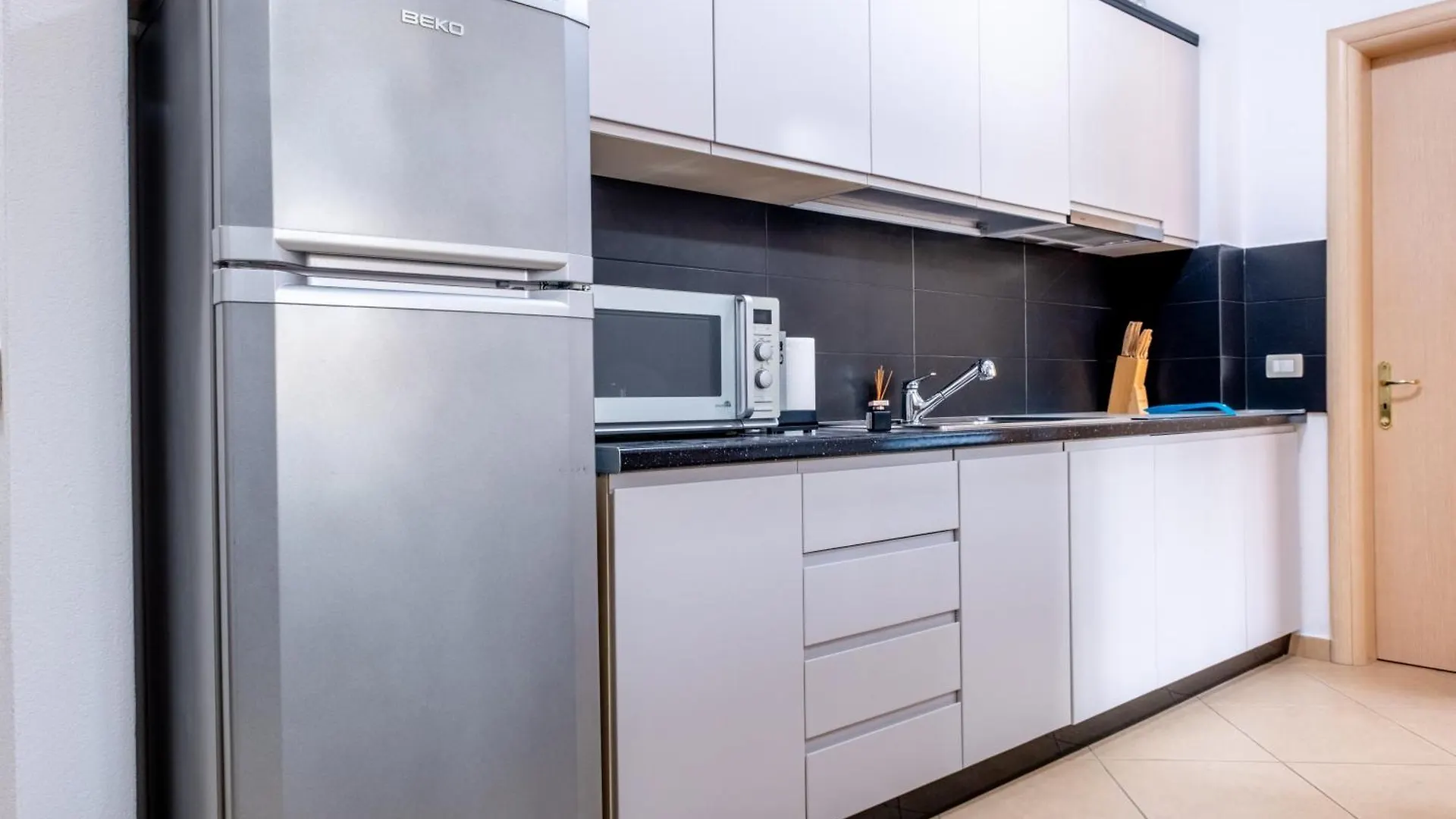 Apartment Exelent Bnb - Orange Home Shkembi Kavajes Durres